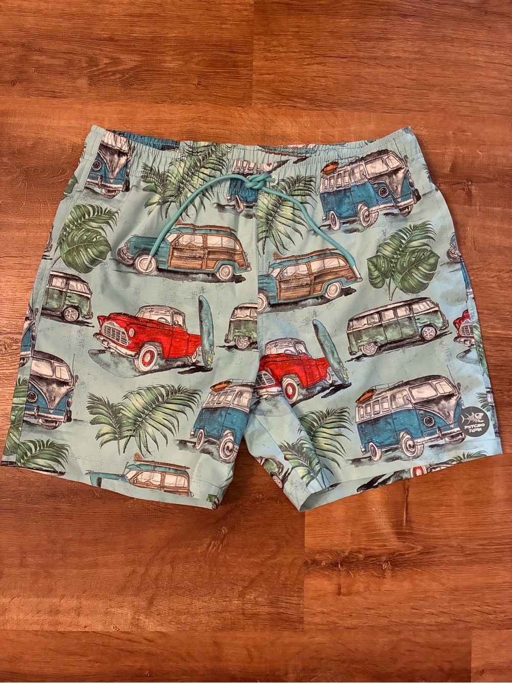 Psycho Tuna NWOT Sz Large Classic Cars Blue Surf Swim Trunks Board Shorts Pool